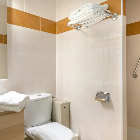 Climatise 2/3 P. Proche Et Commerces - Fr-1-466a-55 Apartman *