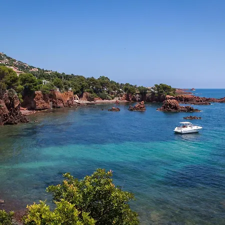 Climatise 2/3 P. Proche Et Commerces - Fr-1-466a-55 Apartment *